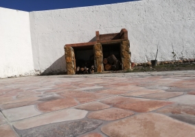 Terraza y barbacoa