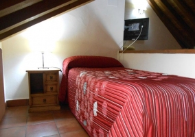 Dormitorio abuhardillado