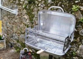 Barbacoa en el jardín