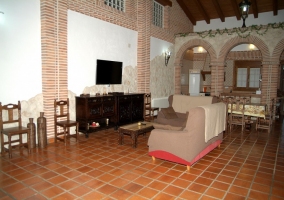 Salón, comedor y cocina vistas desde las escaleras