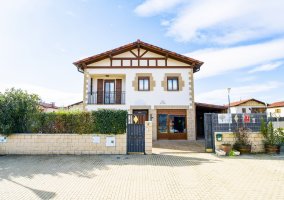 FACHADA PRINCIPAL