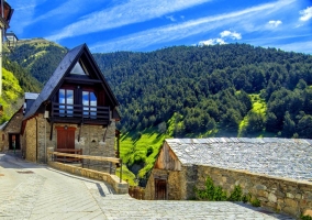Apartamentos Arán-Montcorbau