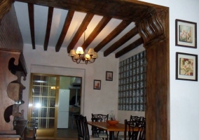 Comedor con mesa para 6