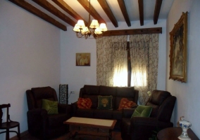 Salón con sofás