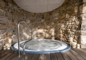 Jacuzzi exterior