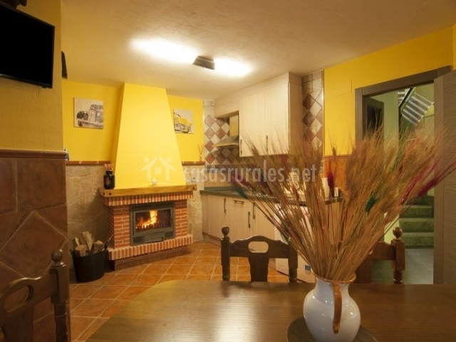 El encanto de la villa en rades de abajo (segovia) Fondos de comedor una foto