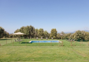 Vistas de la piscina de la finca